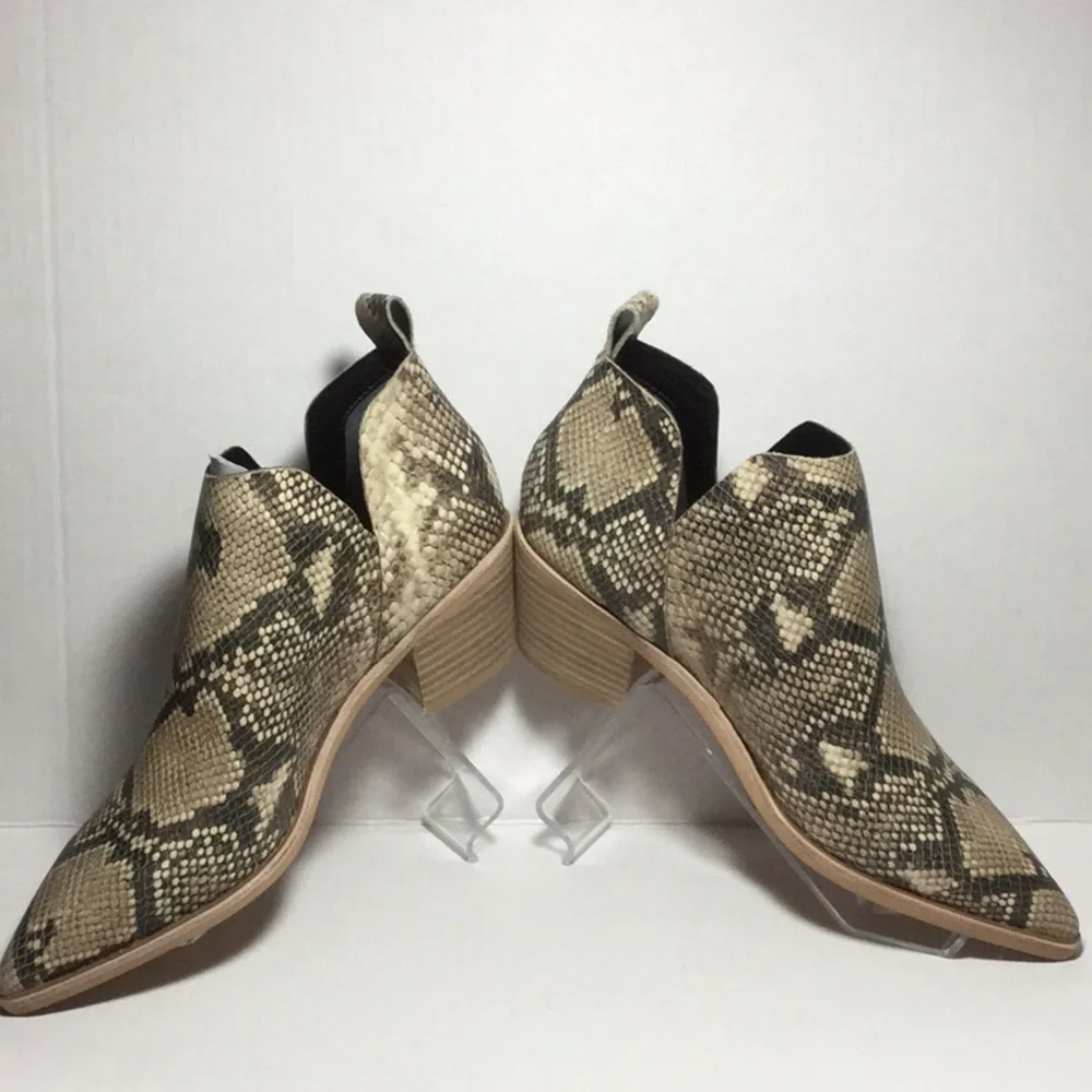 NEW Dolce Vita Sonni Western Booties Sz 8.5 Snake